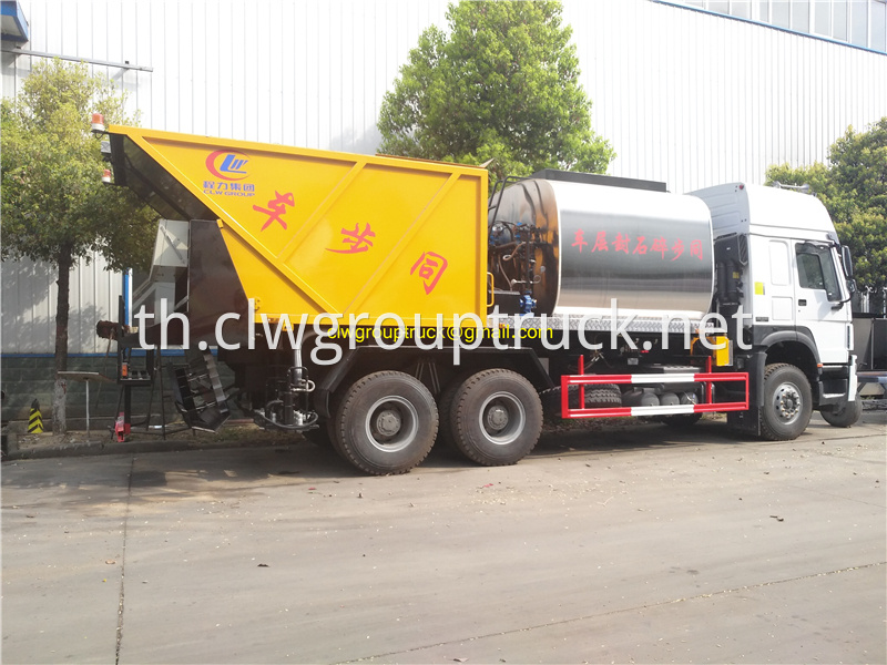 Synchronous Sealer Gravel Truck 3